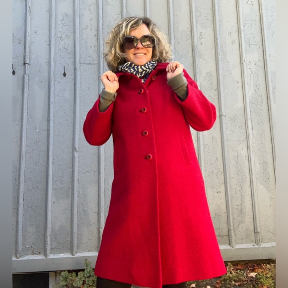 Vintage Red 1960’s Shagmoor Coat, approx size 10 - Picture 6 of 16